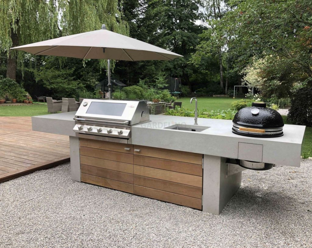 باربیکیو گازی ویلایی در فضای باز و سایبان قارچی و مبلمان فضای باز 